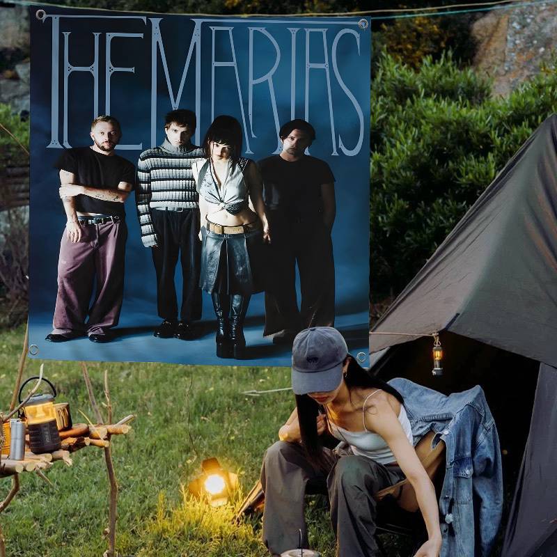 ธงปาร์ตี้ของบริษัท The Marias  - Commercial Printing Companies บทวิจารณ์และราคา
