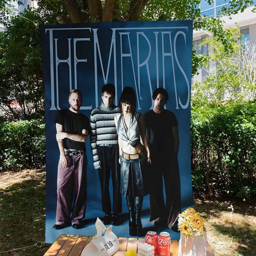ธงปาร์ตี้ของบริษัท The Marias  - Commercial Printing Companies บทวิจารณ์และราคา